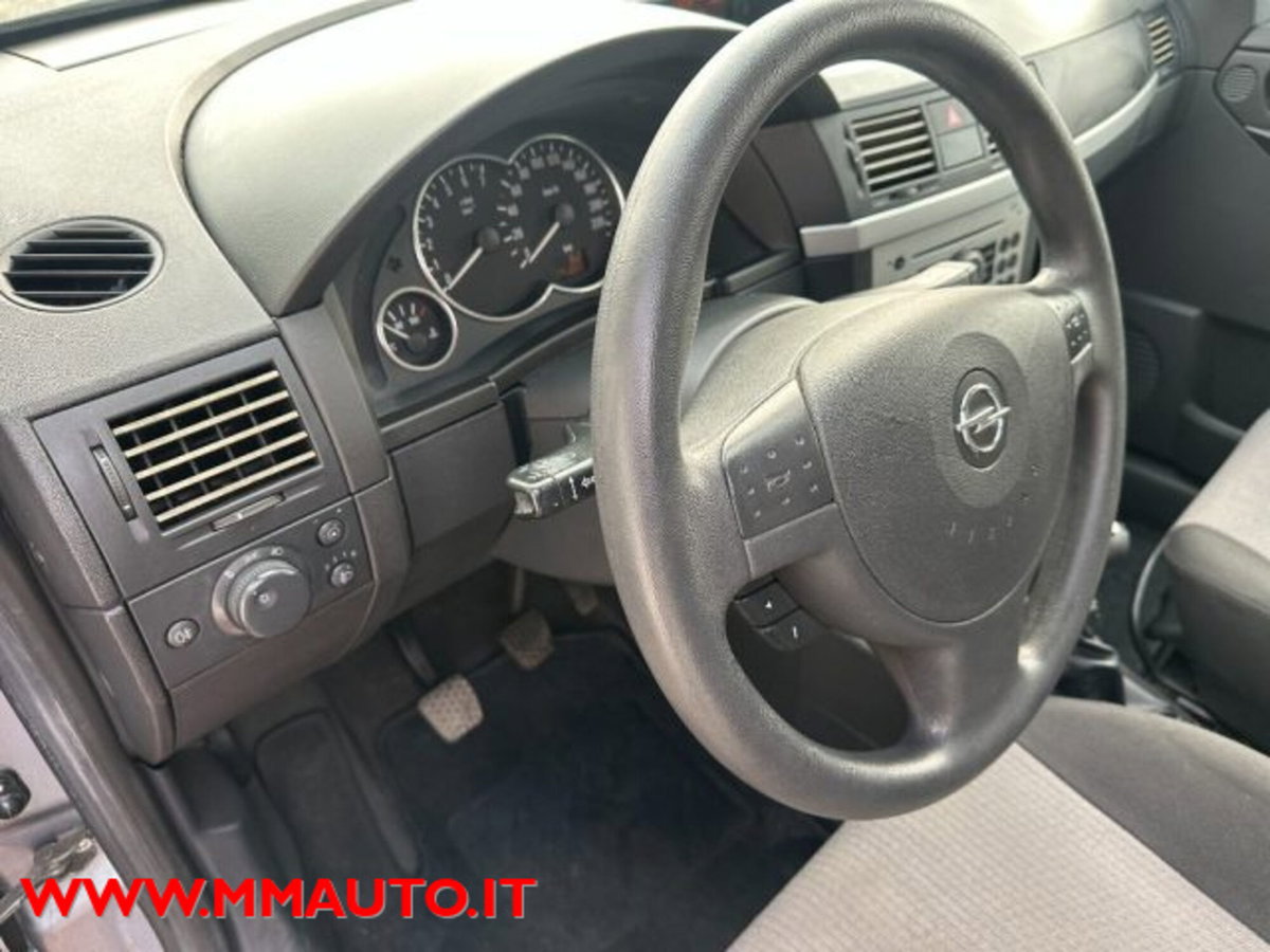 Opel Meriva 1.4 16V Enjoy (10)