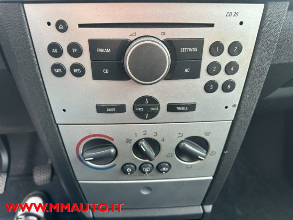 Opel Meriva 1.4 16V Enjoy (12)