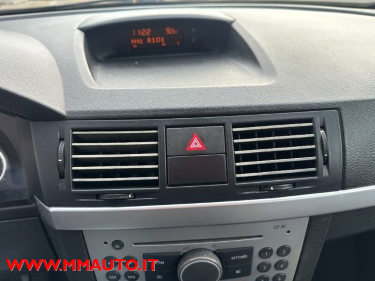 Opel Meriva 1.4 16V Enjoy (14)