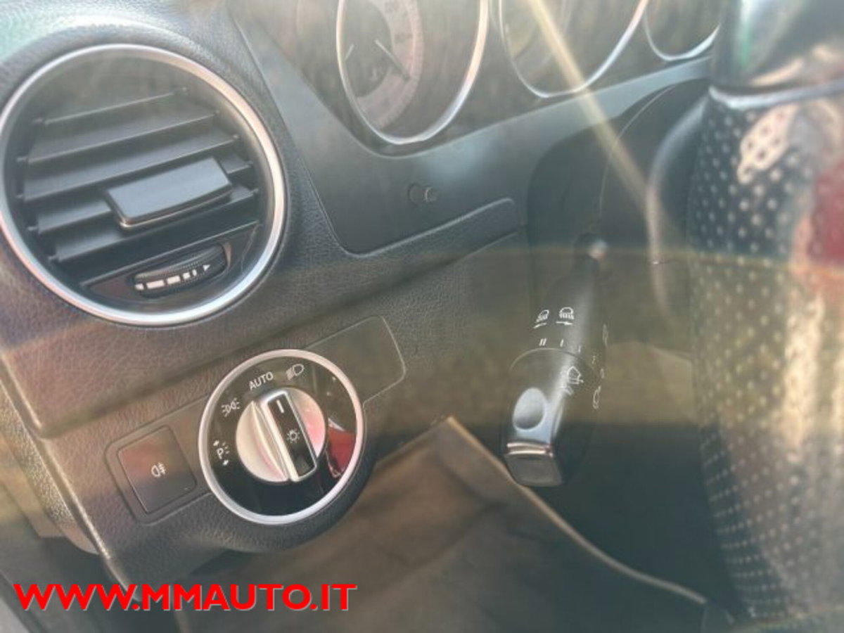 Mercedes-Benz Classe C 220 CDI BlueEFFICIENCY Elegance (12)