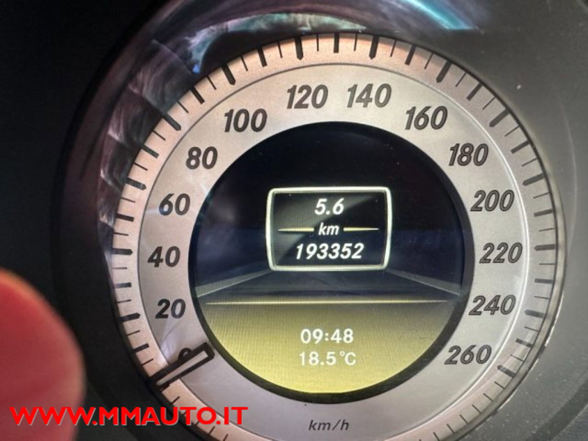 Mercedes-Benz Classe C 220 CDI BlueEFFICIENCY Elegance (13)