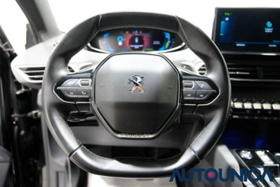 Peugeot 3008 Hybrid4 300 e-EAT8 Allure Pack (7)