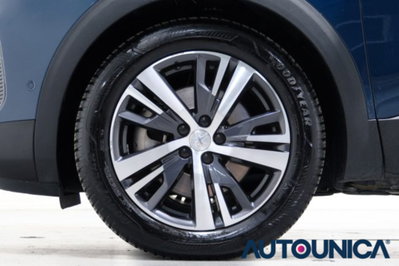 Peugeot 3008 Hybrid4 300 e-EAT8 Allure Pack (14)