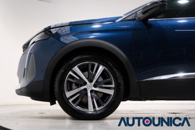 Peugeot 3008 Hybrid4 300 e-EAT8 Allure Pack (19)
