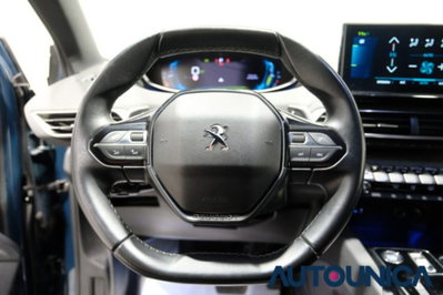 Peugeot 3008 Hybrid4 300 e-EAT8 Allure Pack (7)