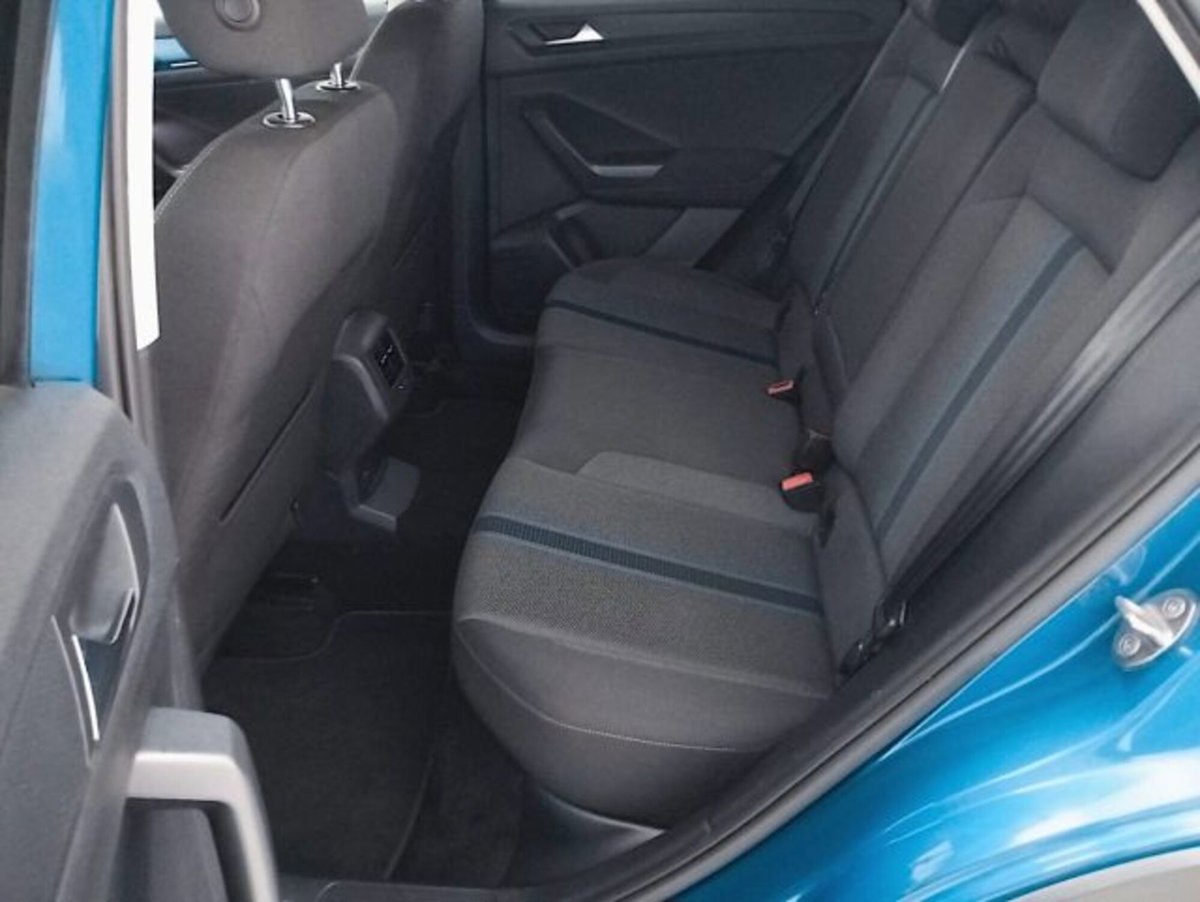 Volkswagen T-Roc 1.5 tsi Style dsg (11)