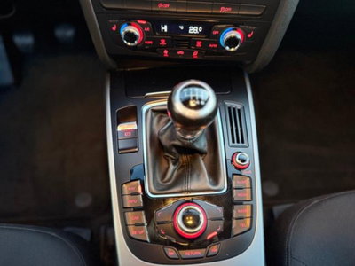 Audi A4 Avant 2.0 TDI 150 CV S line edition (18)
