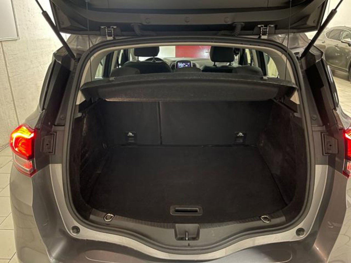 Renault Scenic E-Tech Electric 1.5 dCi 110CV Start&Stop Energy (13)