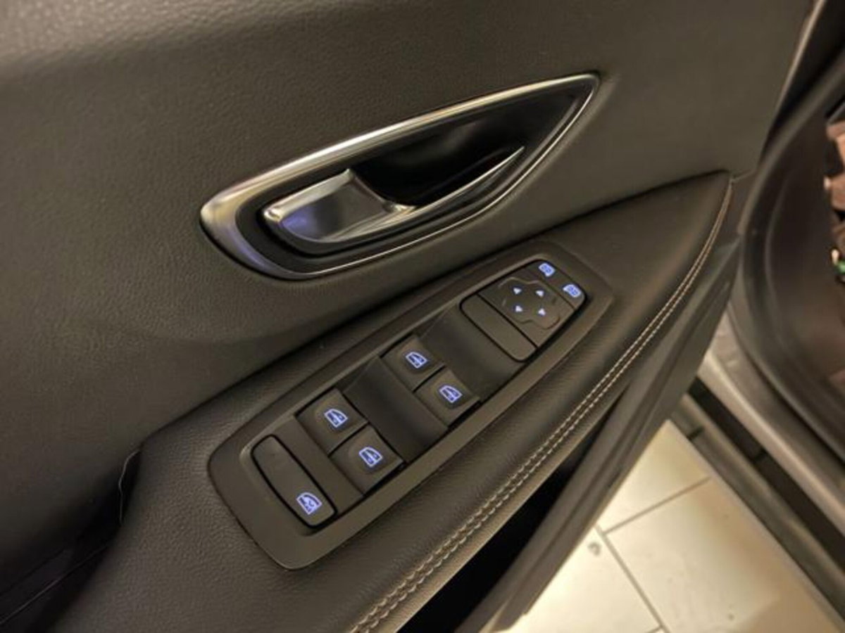 Renault Scenic E-Tech Electric 1.5 dCi 110CV Start&Stop Energy (8)