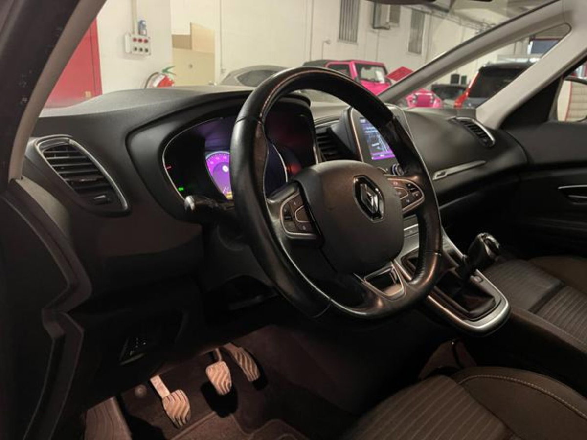 Renault Scenic E-Tech Electric 1.5 dCi 110CV Start&Stop Energy (9)