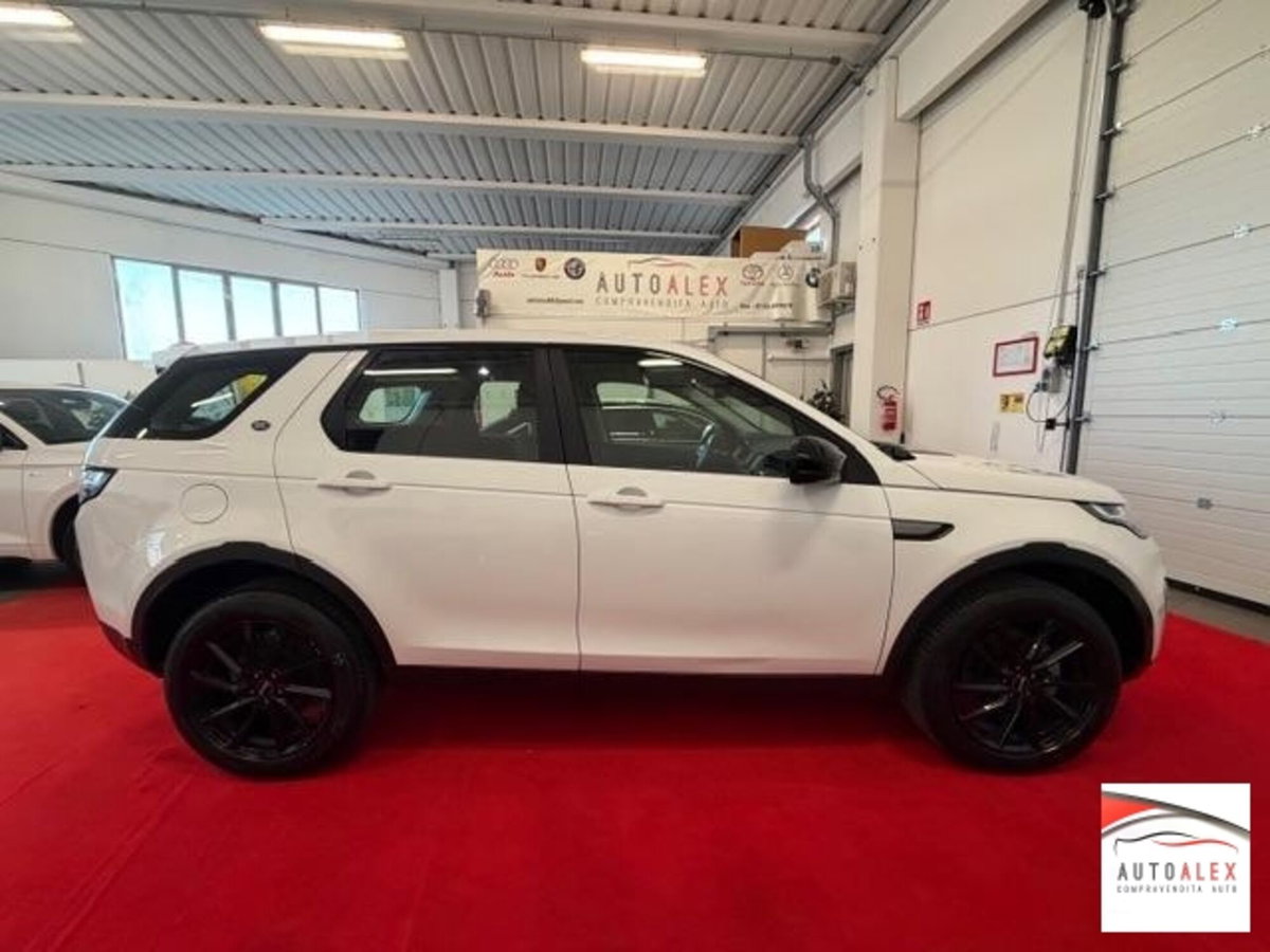 Land Rover Discovery Sport 2.0 TD4 150 CV HSE Luxury (16)