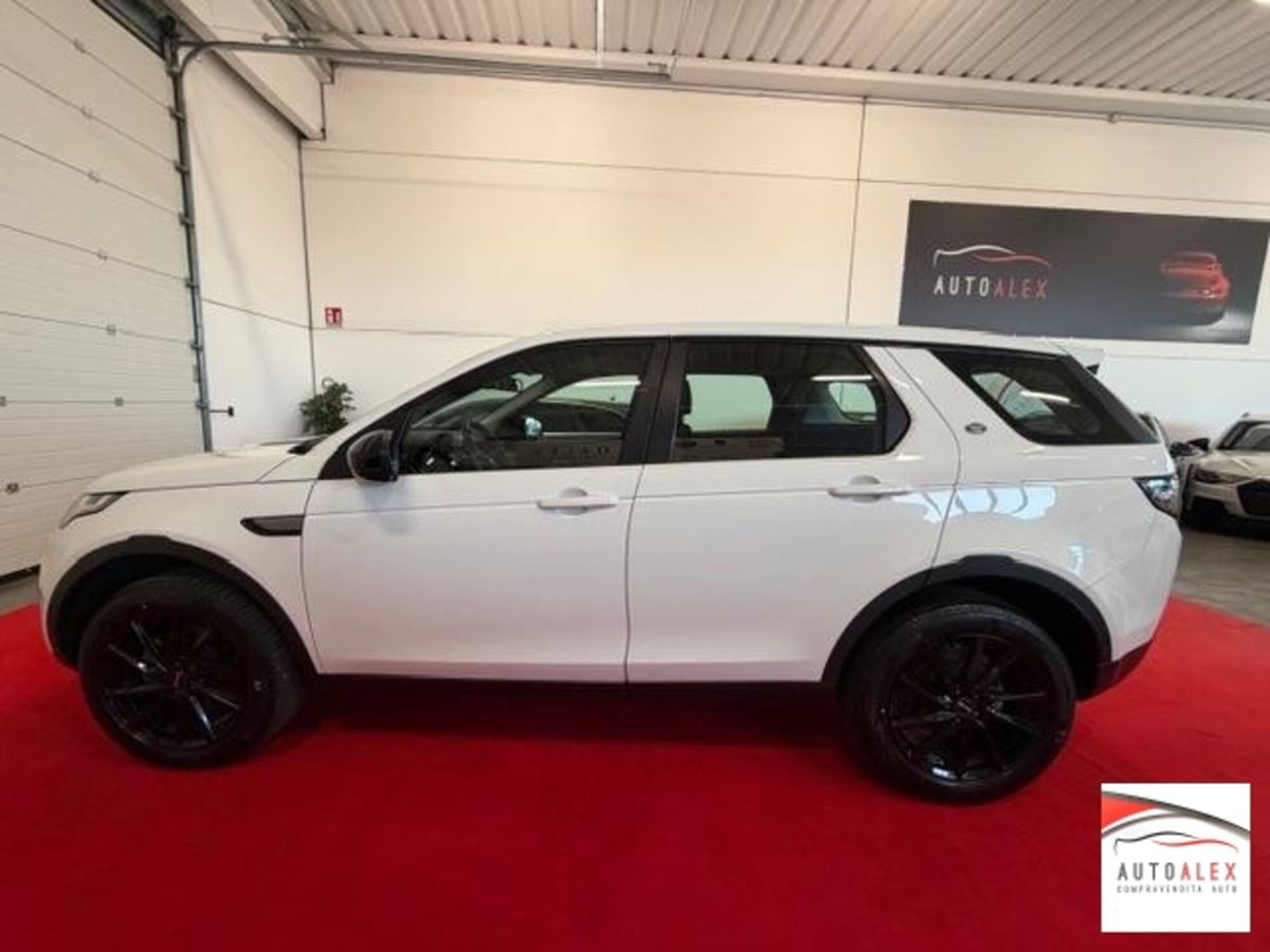 Land Rover Discovery Sport 2.0 TD4 150 CV HSE Luxury (17)