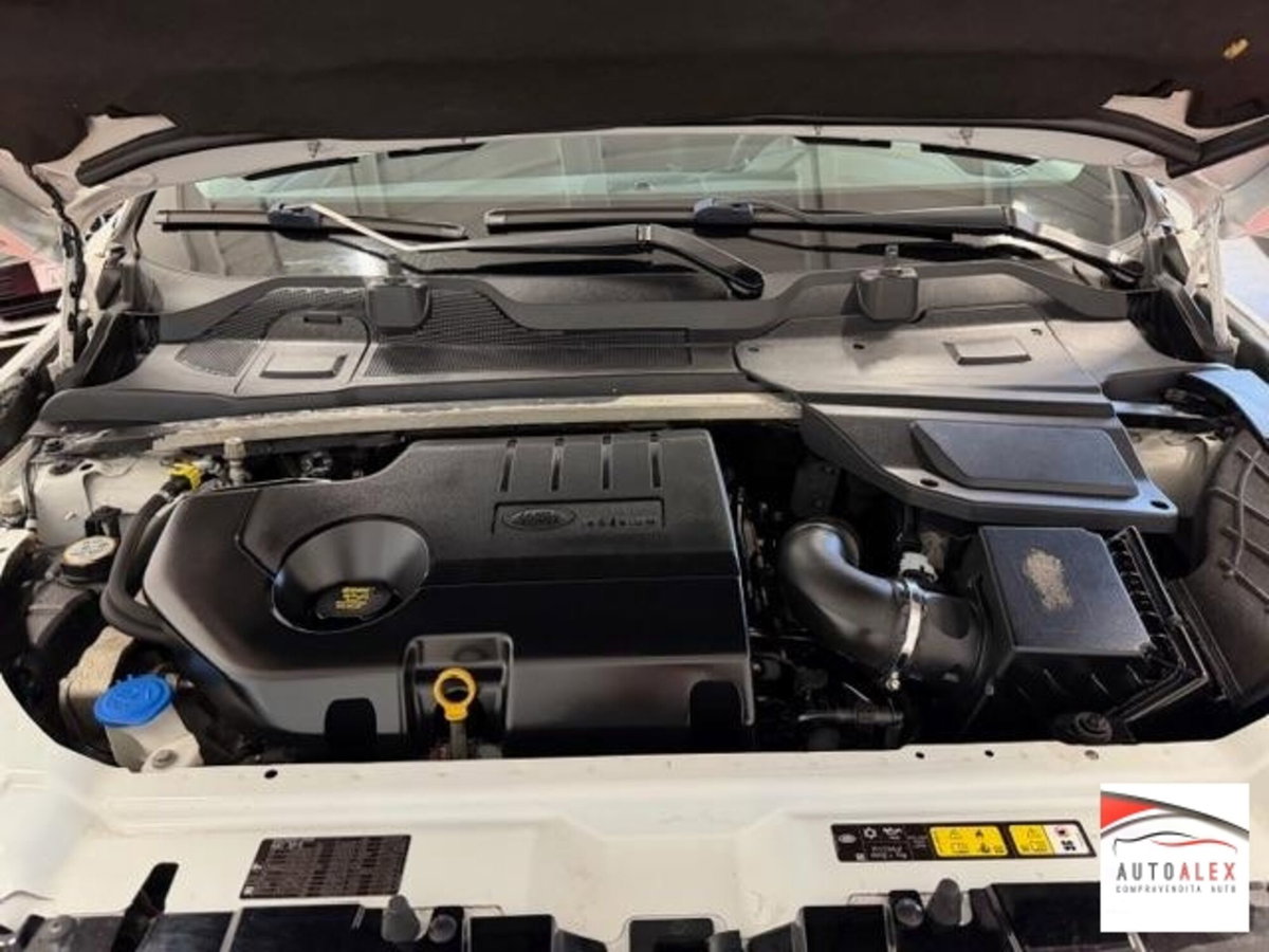 Land Rover Discovery Sport 2.0 TD4 150 CV HSE Luxury (20)
