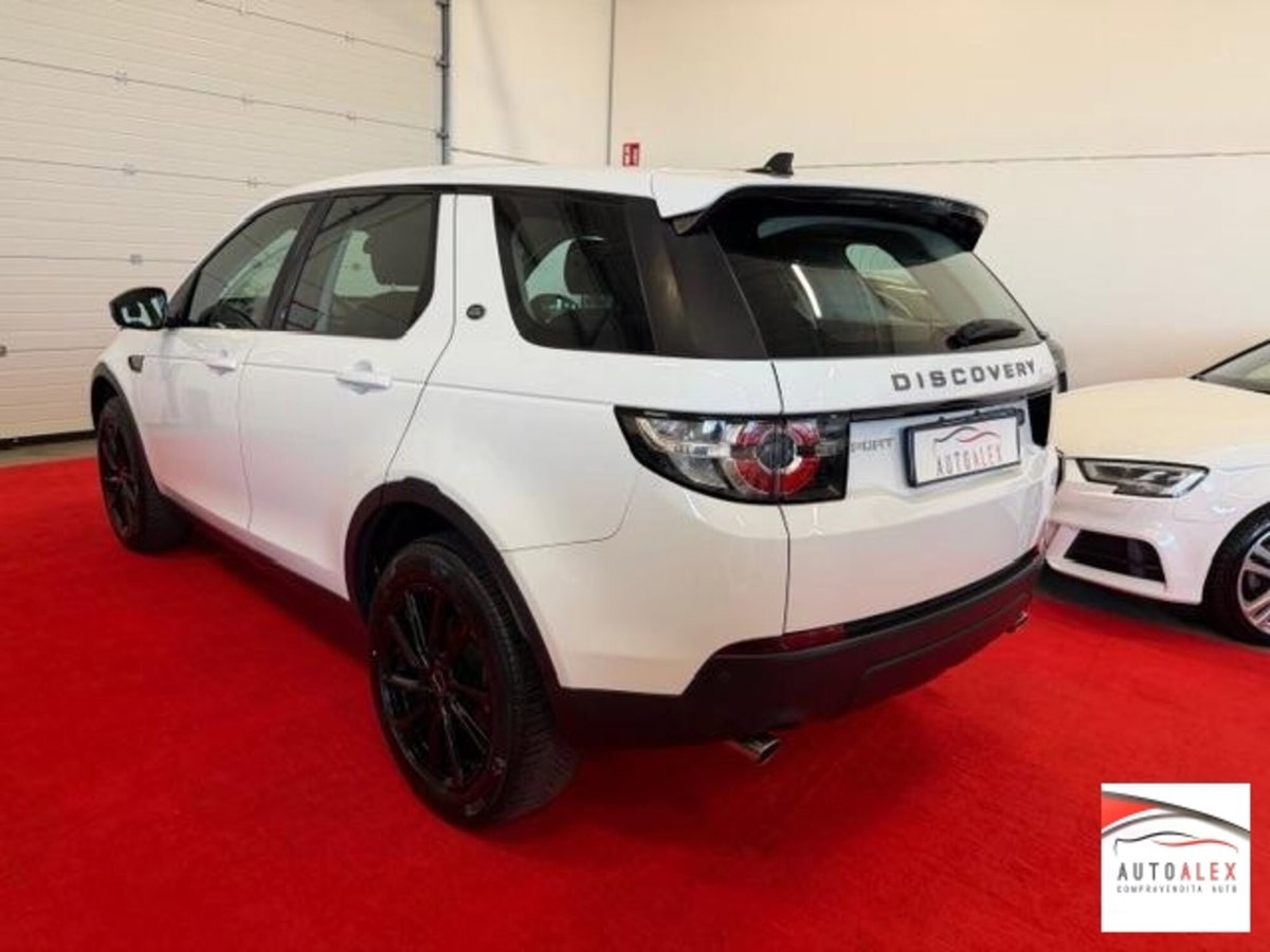 Land Rover Discovery Sport 2.0 TD4 150 CV HSE Luxury (6)