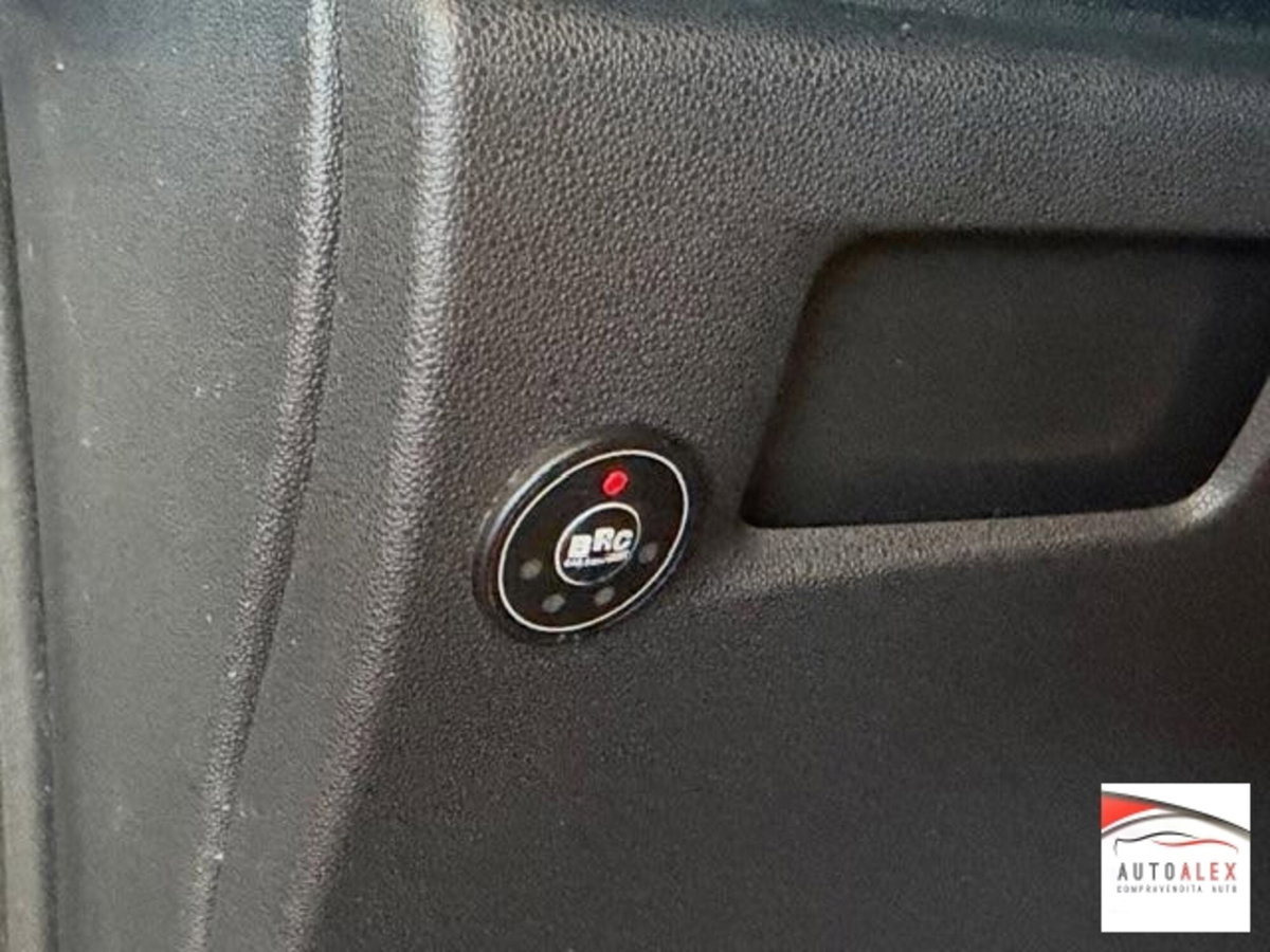Citroen C3 1.1 Exclusive Style Eco Energy G (18)