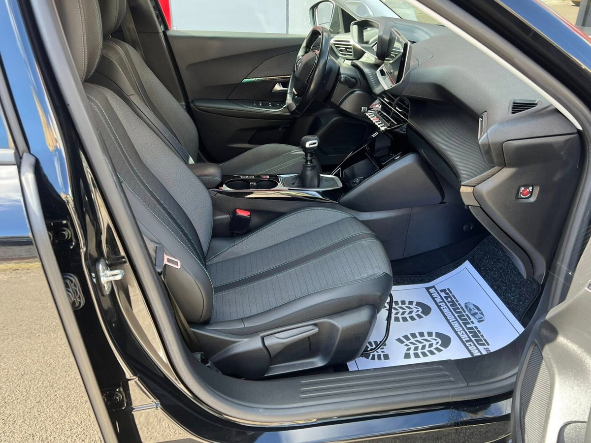 Peugeot 2008 BlueHDi 110 S&S Allure Pack (15)
