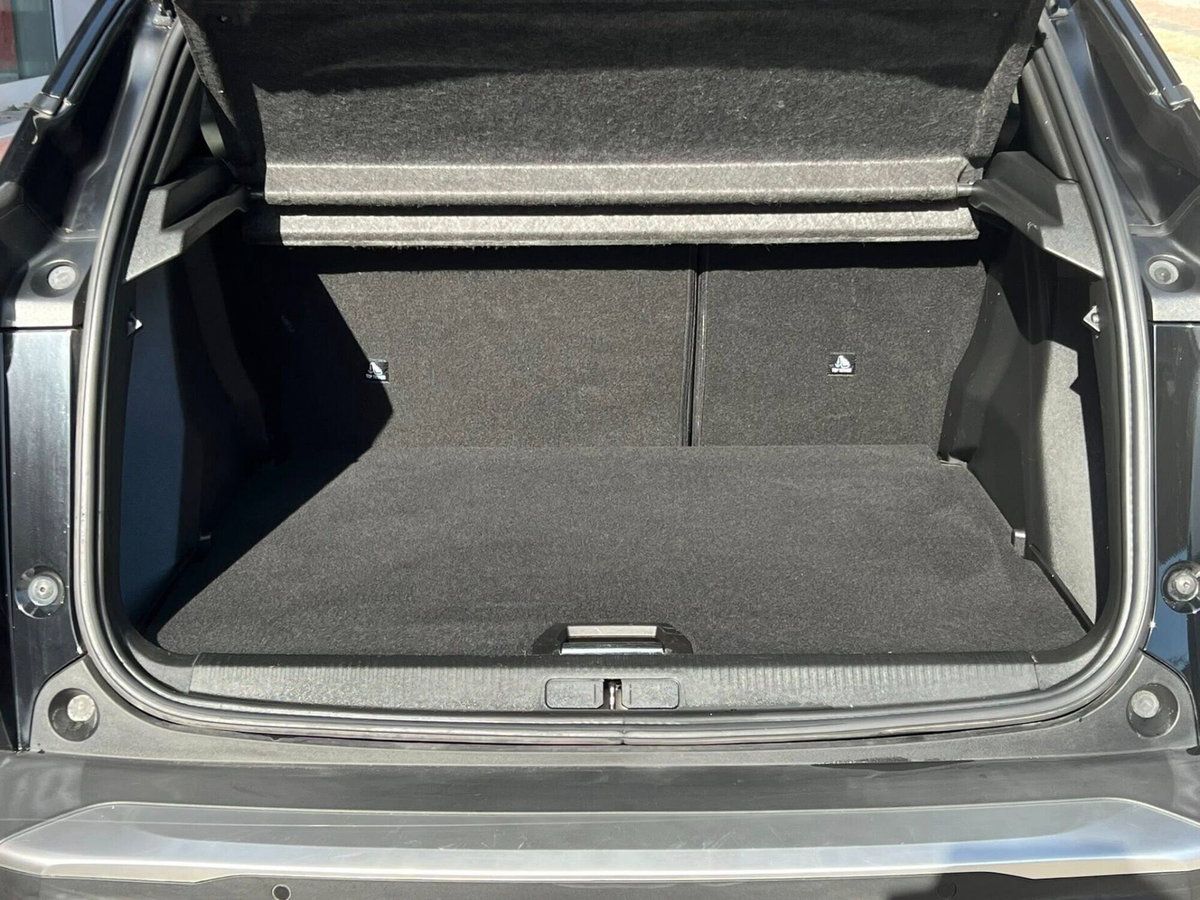 Peugeot 2008 BlueHDi 110 S&S Allure Pack (16)