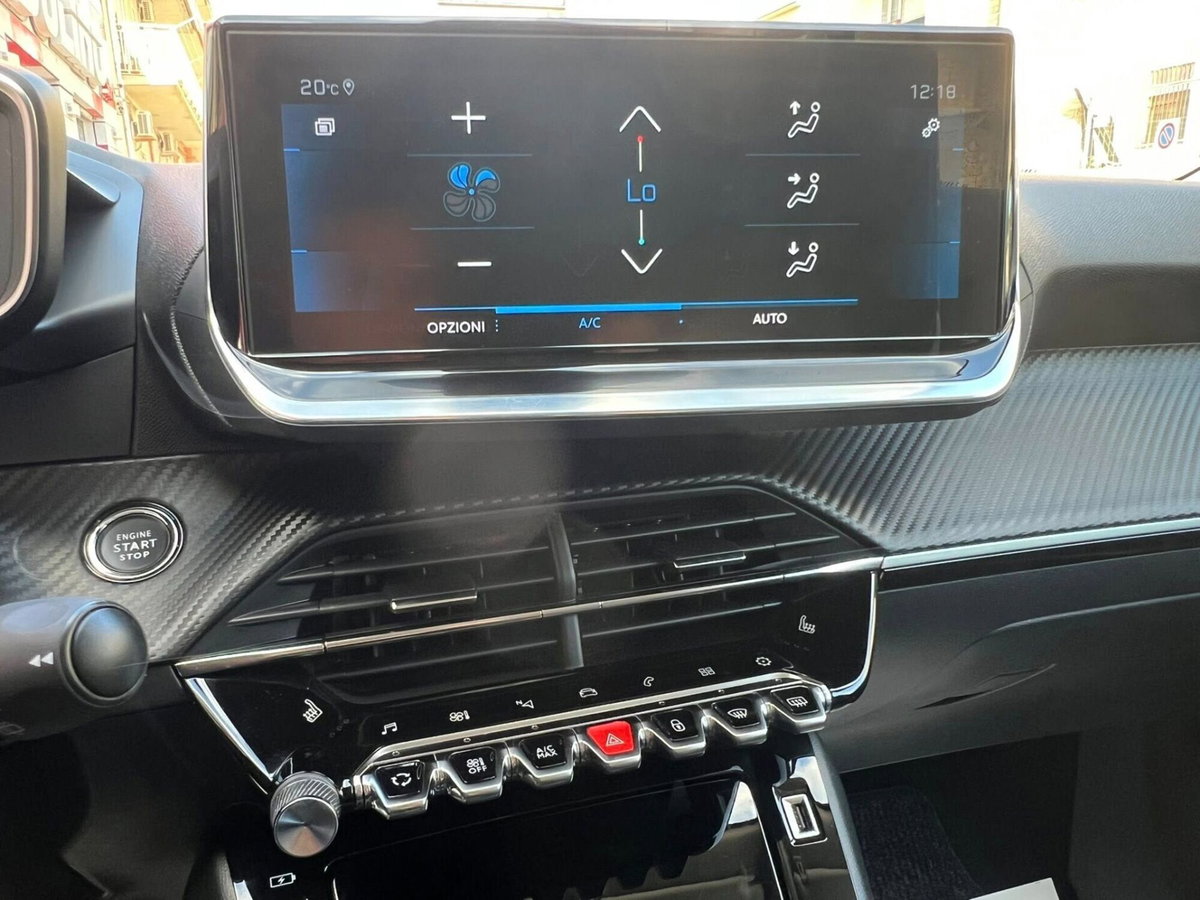 Peugeot 2008 BlueHDi 110 S&S Allure Pack (17)
