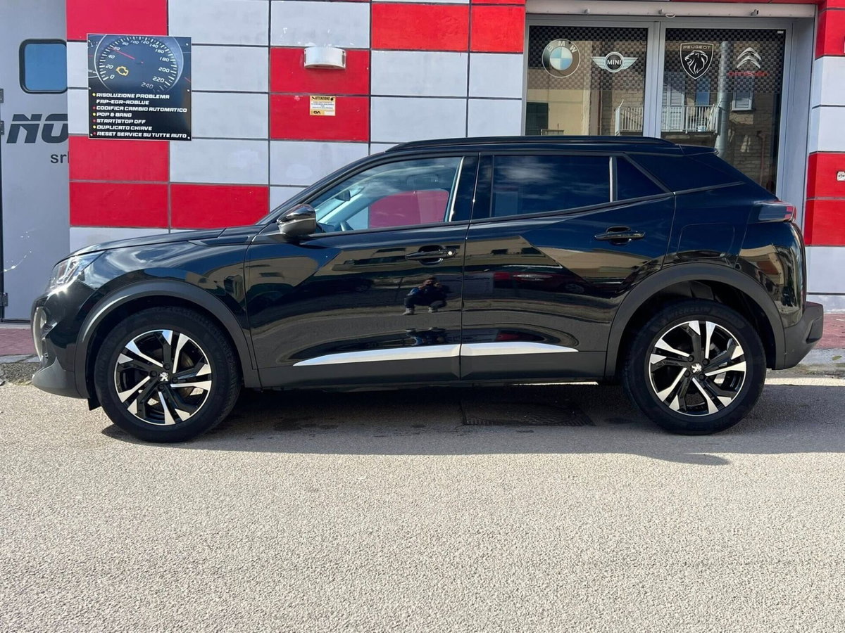 Peugeot 2008 BlueHDi 110 S&S Allure Pack (3)