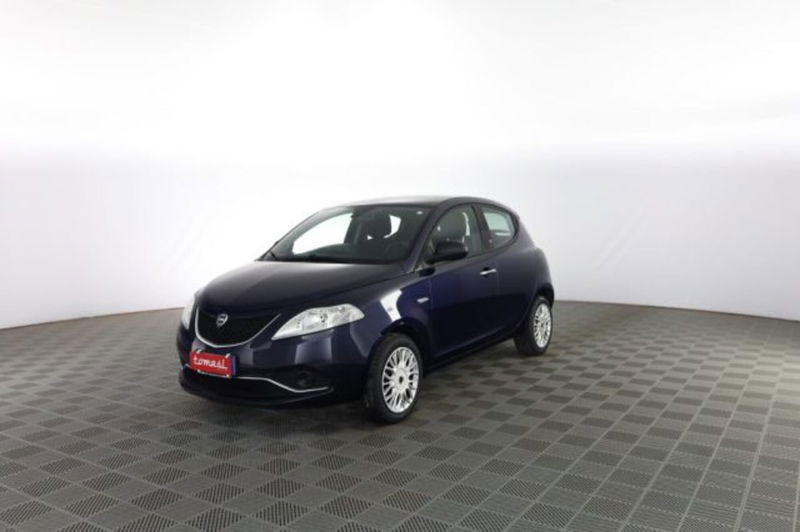 Lancia Ypsilon 1.2 69 CV 5 porte Silver