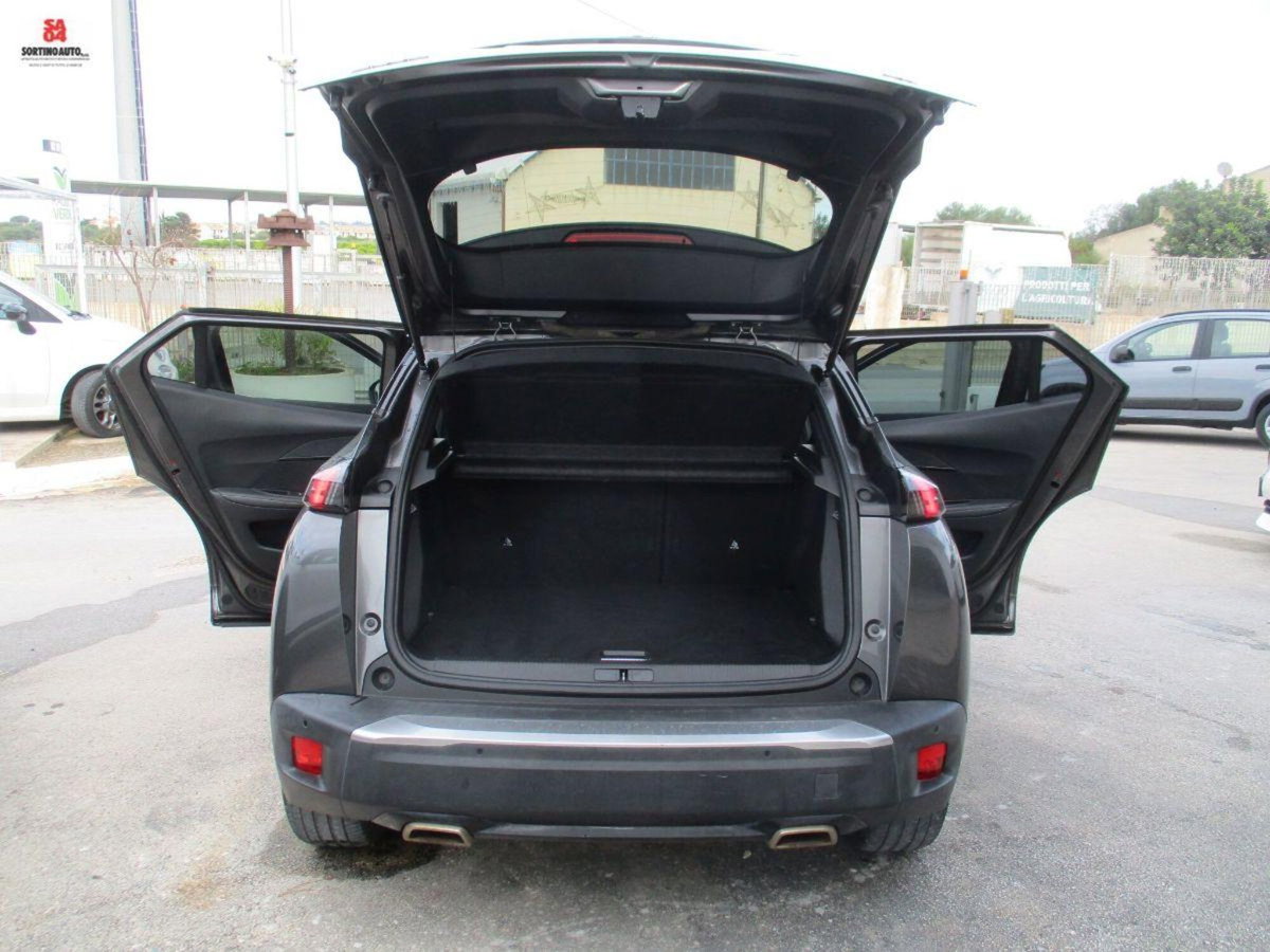 Peugeot 2008 PureTech 130 S&S GT (16)