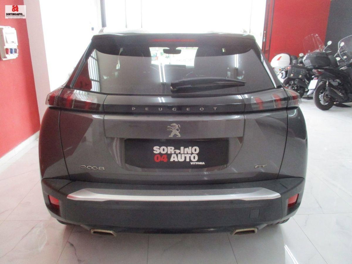 Peugeot 2008 PureTech 130 S&S GT (6)