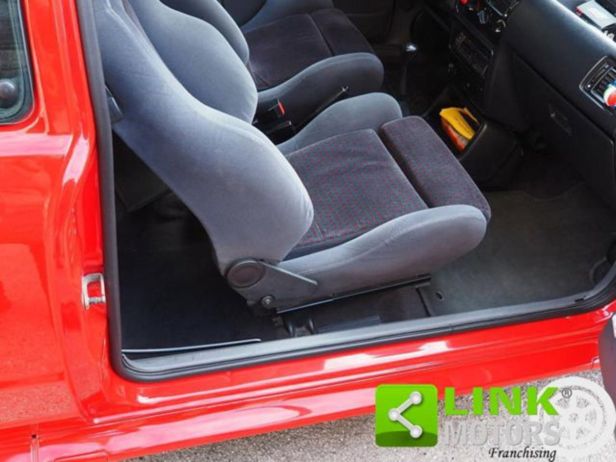 Ford Escort 1.6i turbo RS (9)