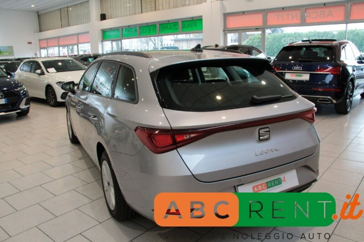 SEAT Leon ST Sportstourer 2.0 tdi Style 150cv dsg (5)