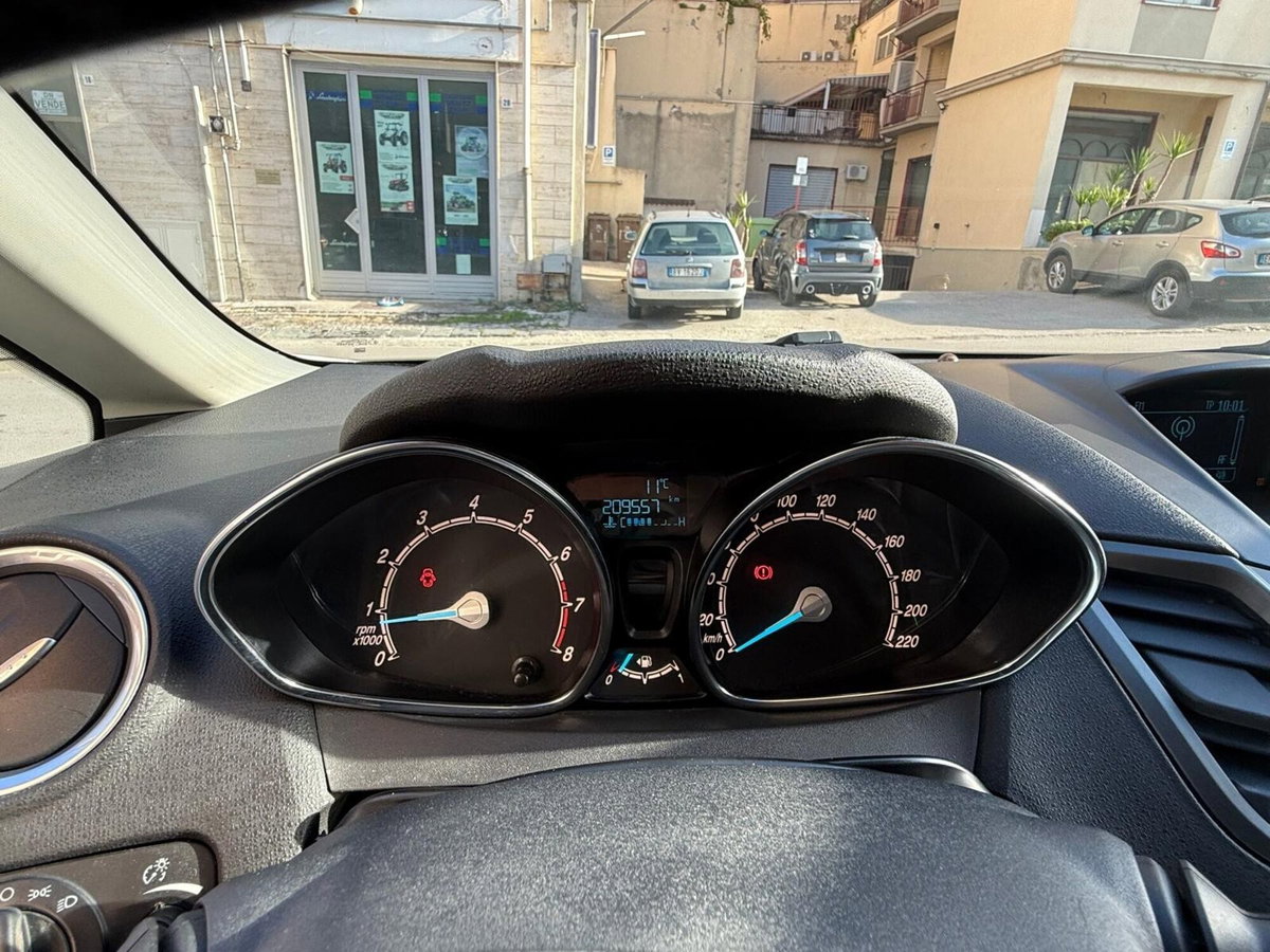 Ford Fiesta 1.4 5 porte Bz.- GPL Titanium (7)