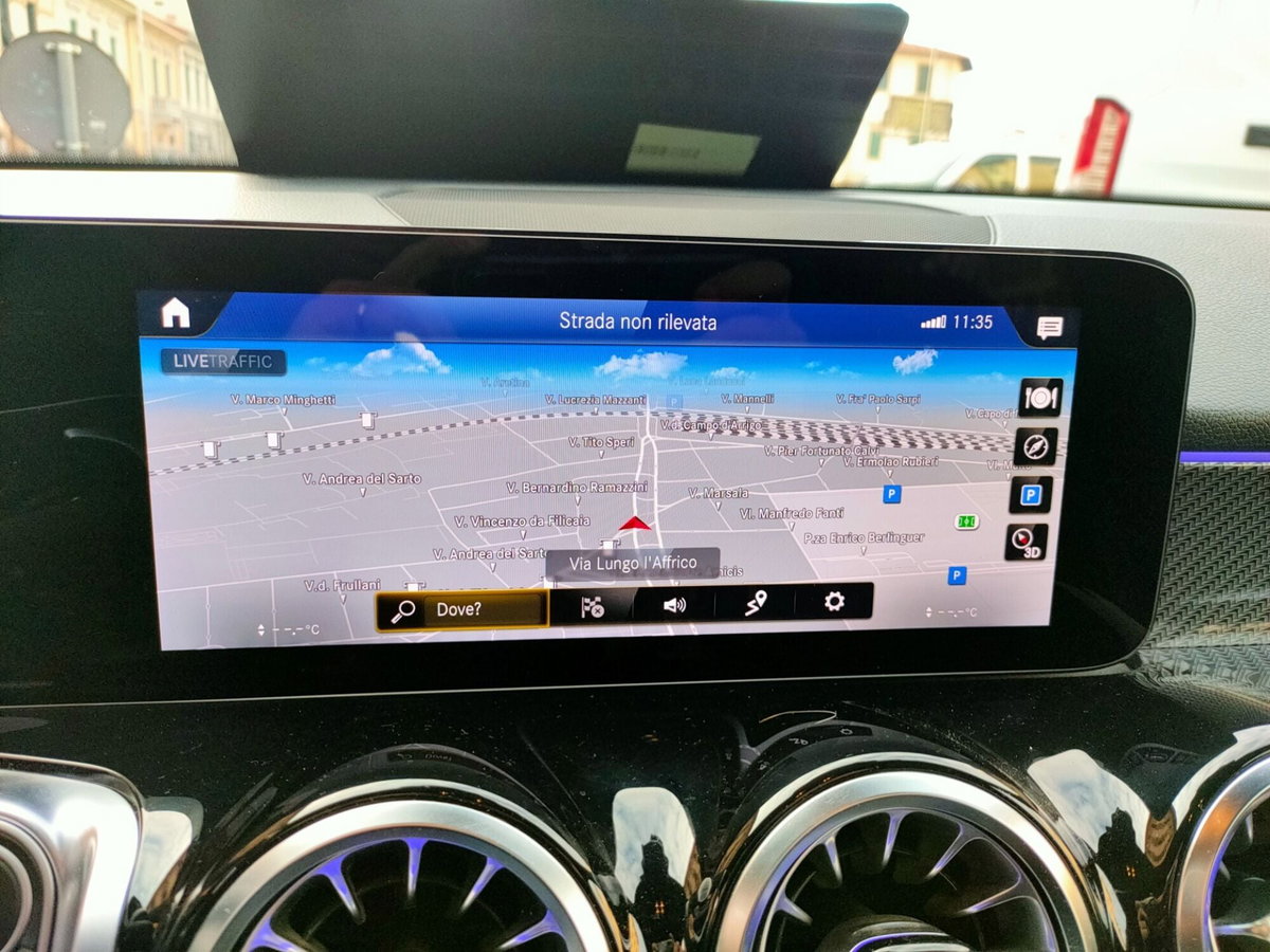 Mercedes-Benz GLB 200 d AMG Line Premium auto (12)