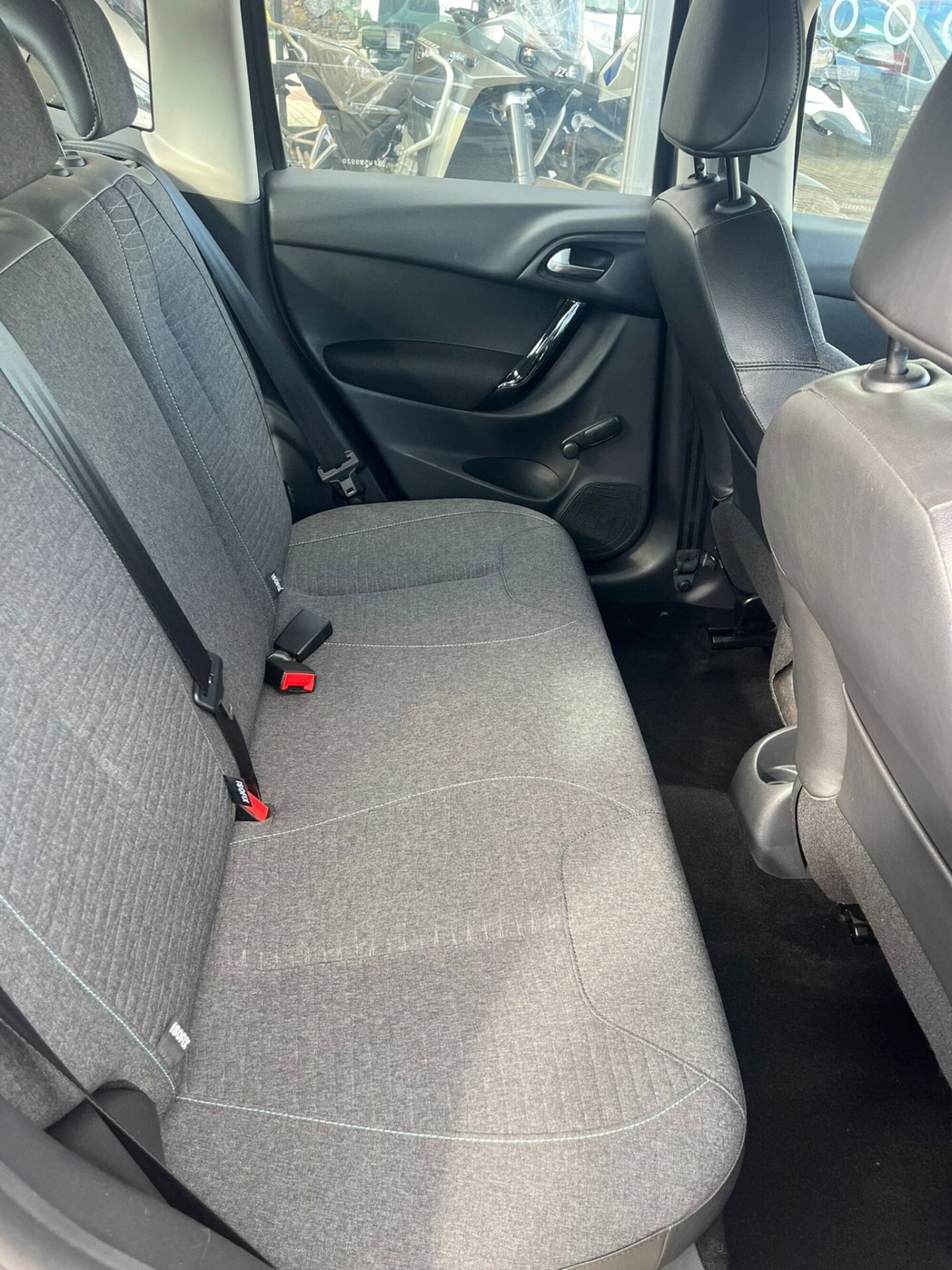 Citroen C3 BlueHDi 75 Exclusive (5)