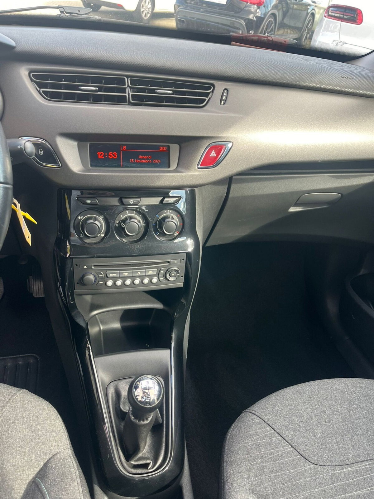Citroen C3 BlueHDi 75 Exclusive (8)