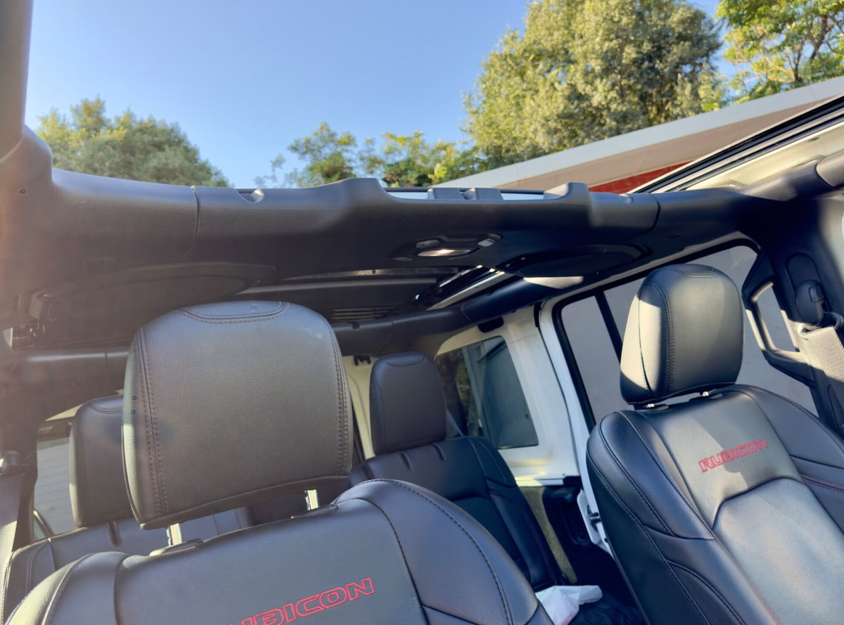 Jeep Wrangler Unlimited 2.0 Turbo Sahara (9)