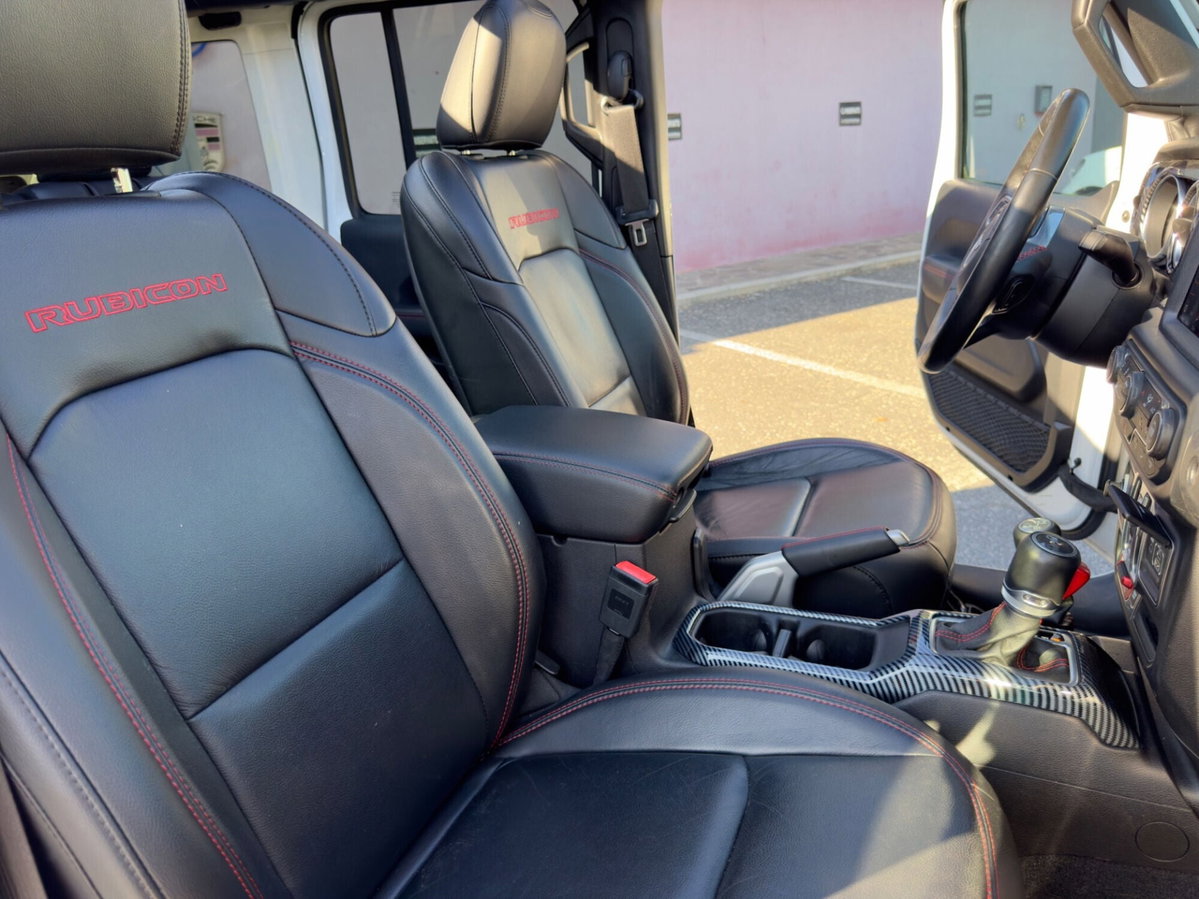 Jeep Wrangler Unlimited 2.0 Turbo Sahara (13)