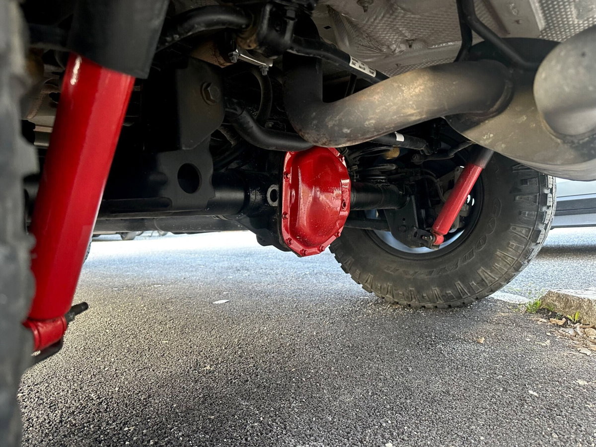 Jeep Wrangler Unlimited 2.0 Turbo Sahara (12)