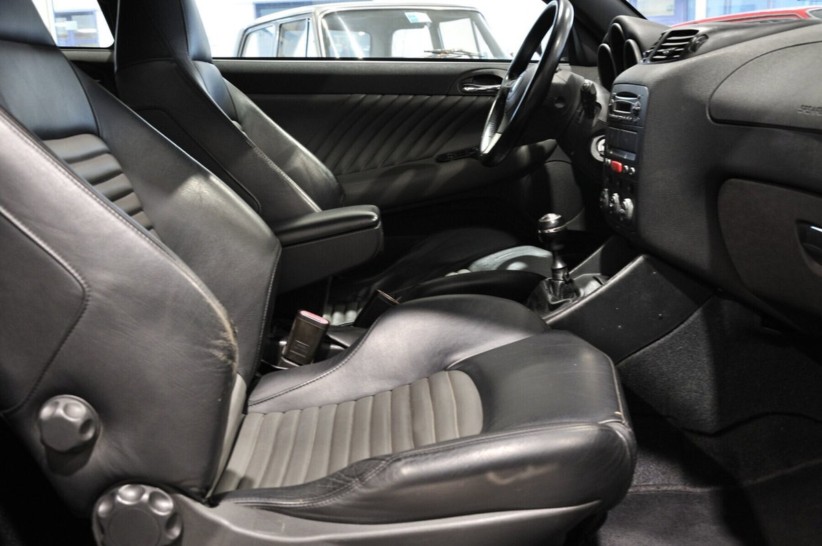 Alfa Romeo 147 3.2i V6 24V cat 3 porte GTA (15)