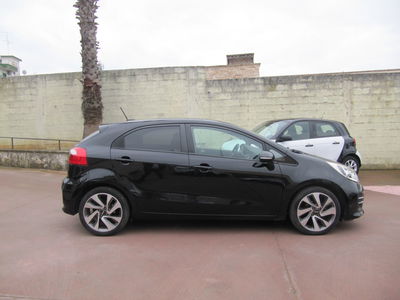 Kia Rio 1.1 CRDi 5p. Active usata