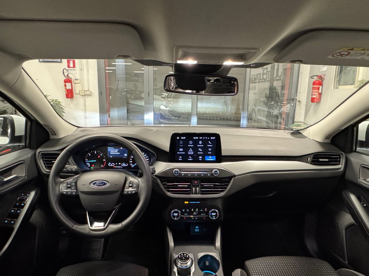 Ford Focus 1.5 EcoBlue 120 CV automatico 5p. Business (8)