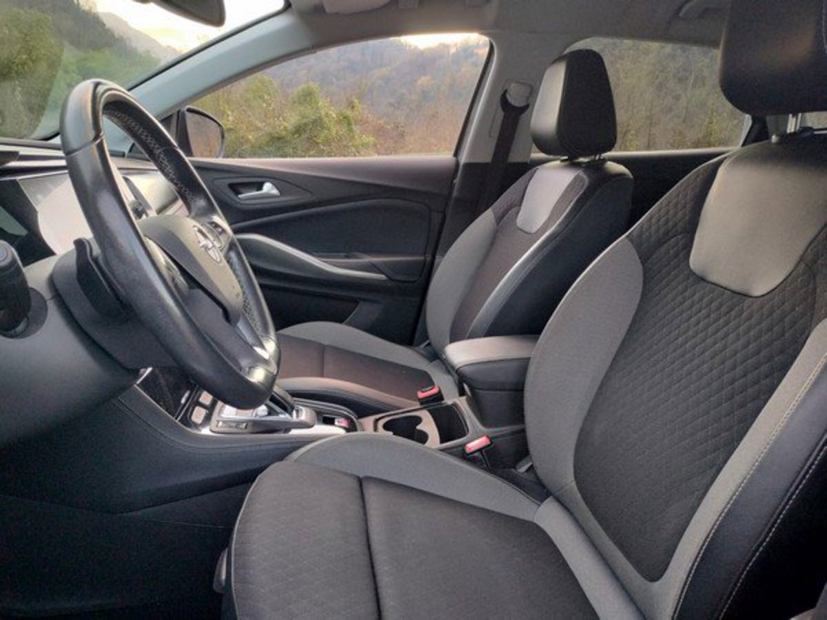 Opel Grandland 1.5 diesel Ecotec aut. GS Line (14)