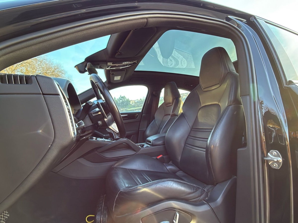 Porsche Cayenne Coupé 3.0 V6 E-Hybrid (15)