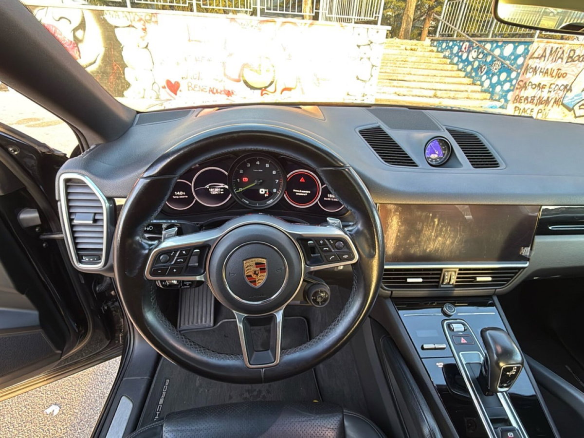 Porsche Cayenne Coupé 3.0 V6 E-Hybrid (16)
