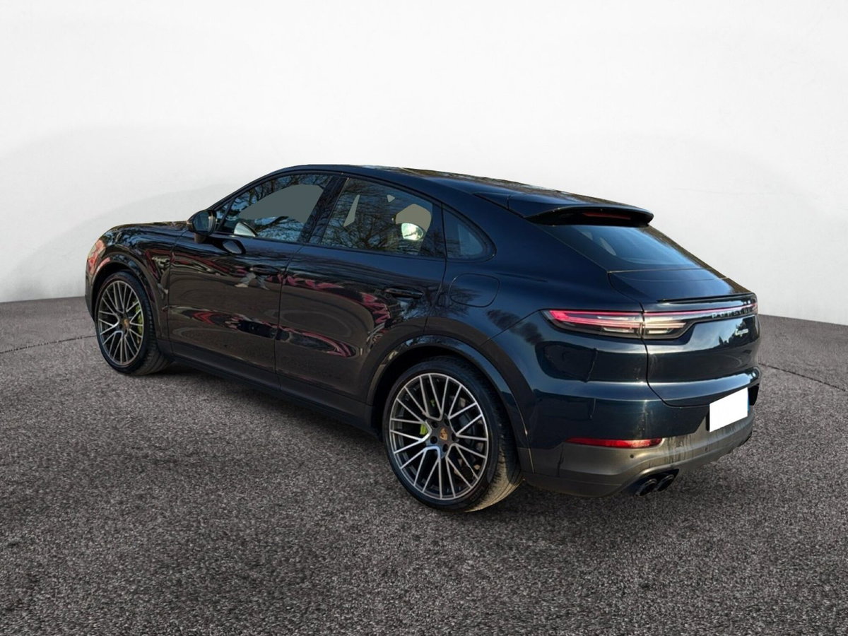 Porsche Cayenne Coupé 3.0 V6 E-Hybrid (3)