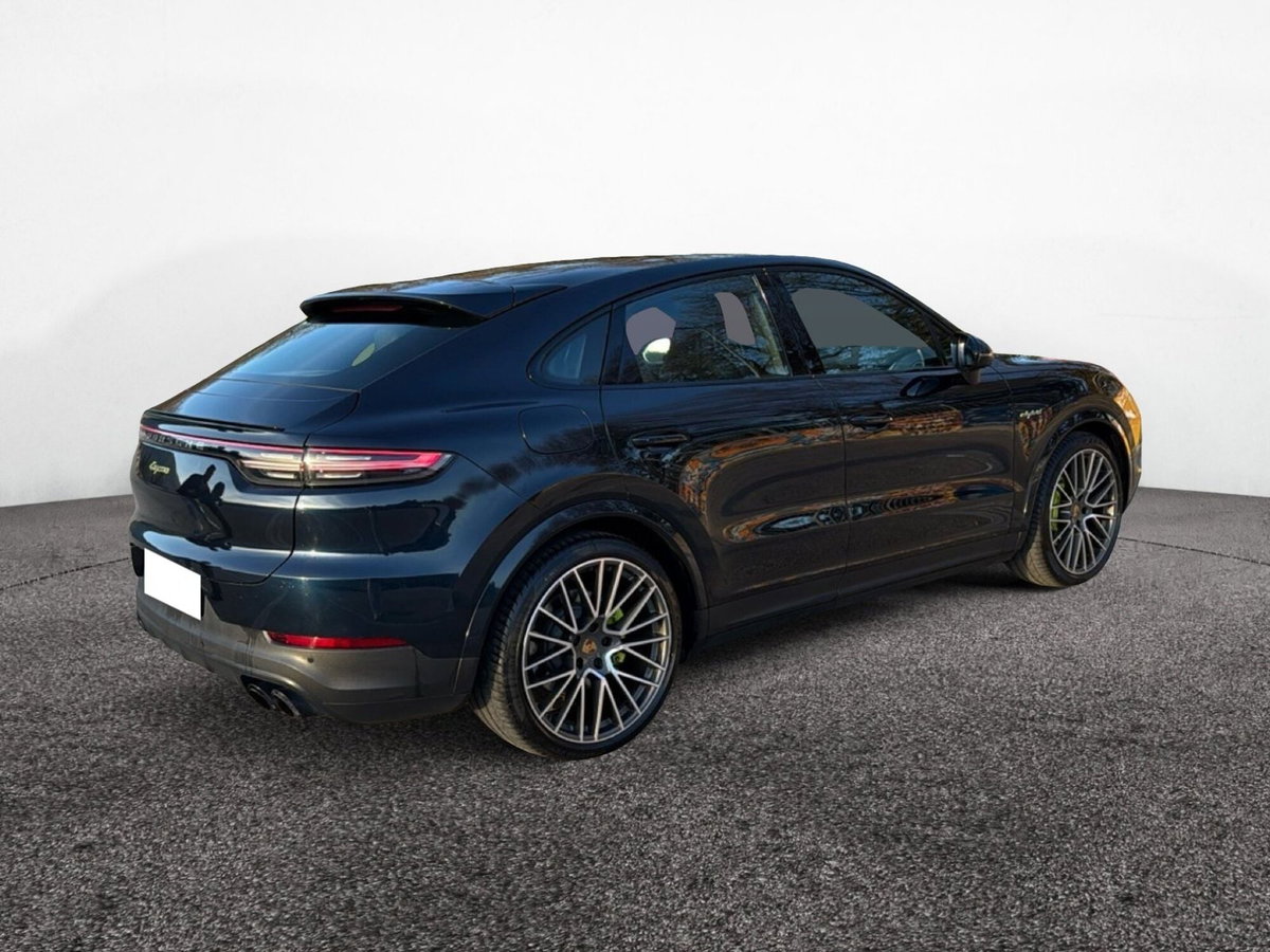 Porsche Cayenne Coupé 3.0 V6 E-Hybrid (6)