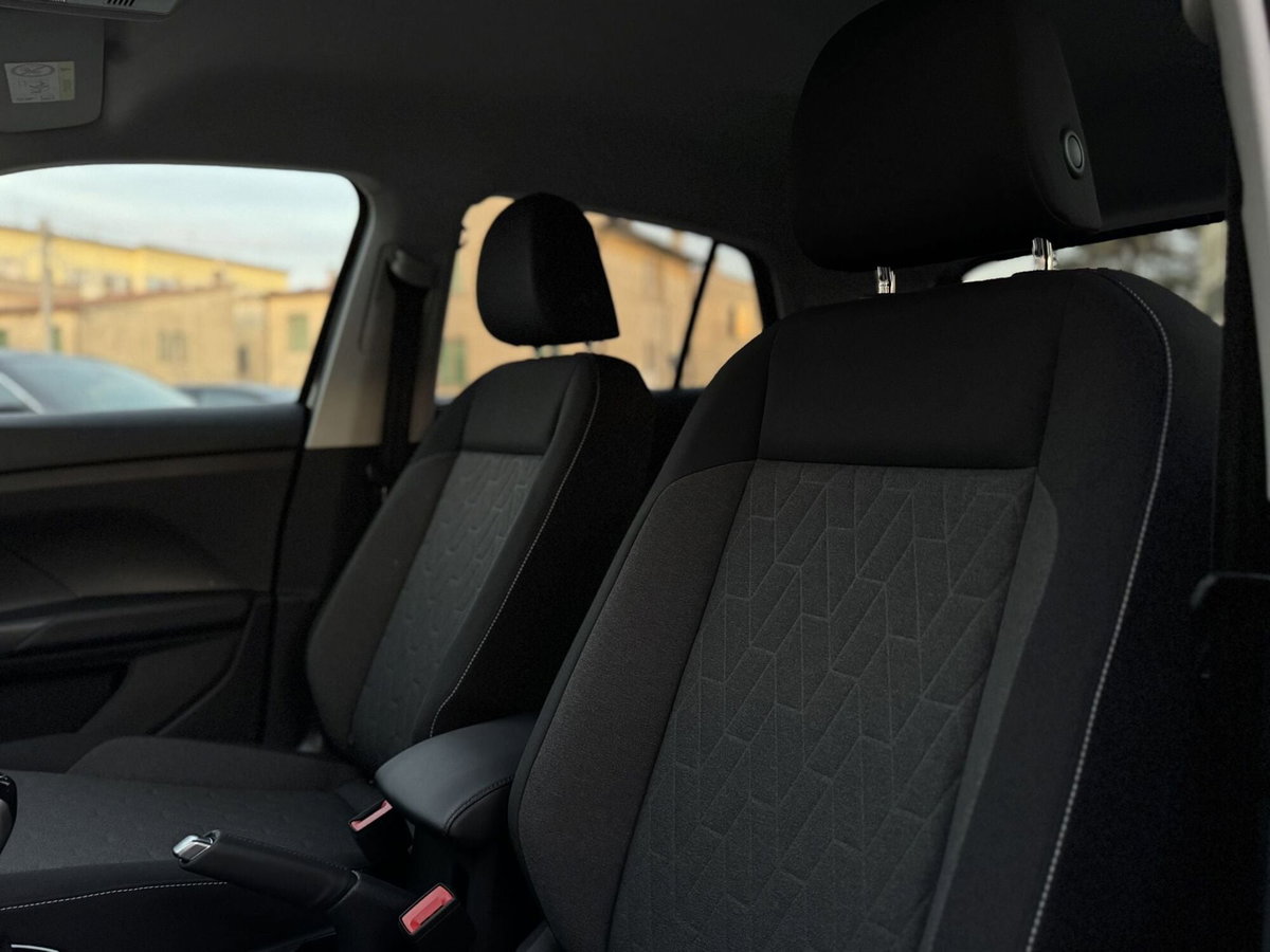 Volkswagen T-Cross 1.0 tsi Edition 95cv (13)