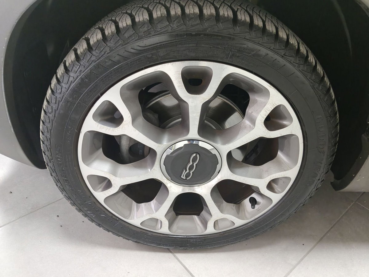 Fiat 500L 1.4 95 CV Trekking (18)