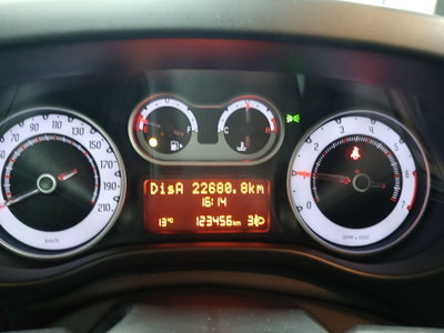Fiat 500L 1.4 95 CV Trekking (6)