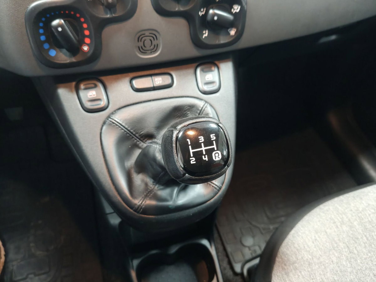 Fiat Panda 1.3 MJT 95 CV S&S Lounge (11)