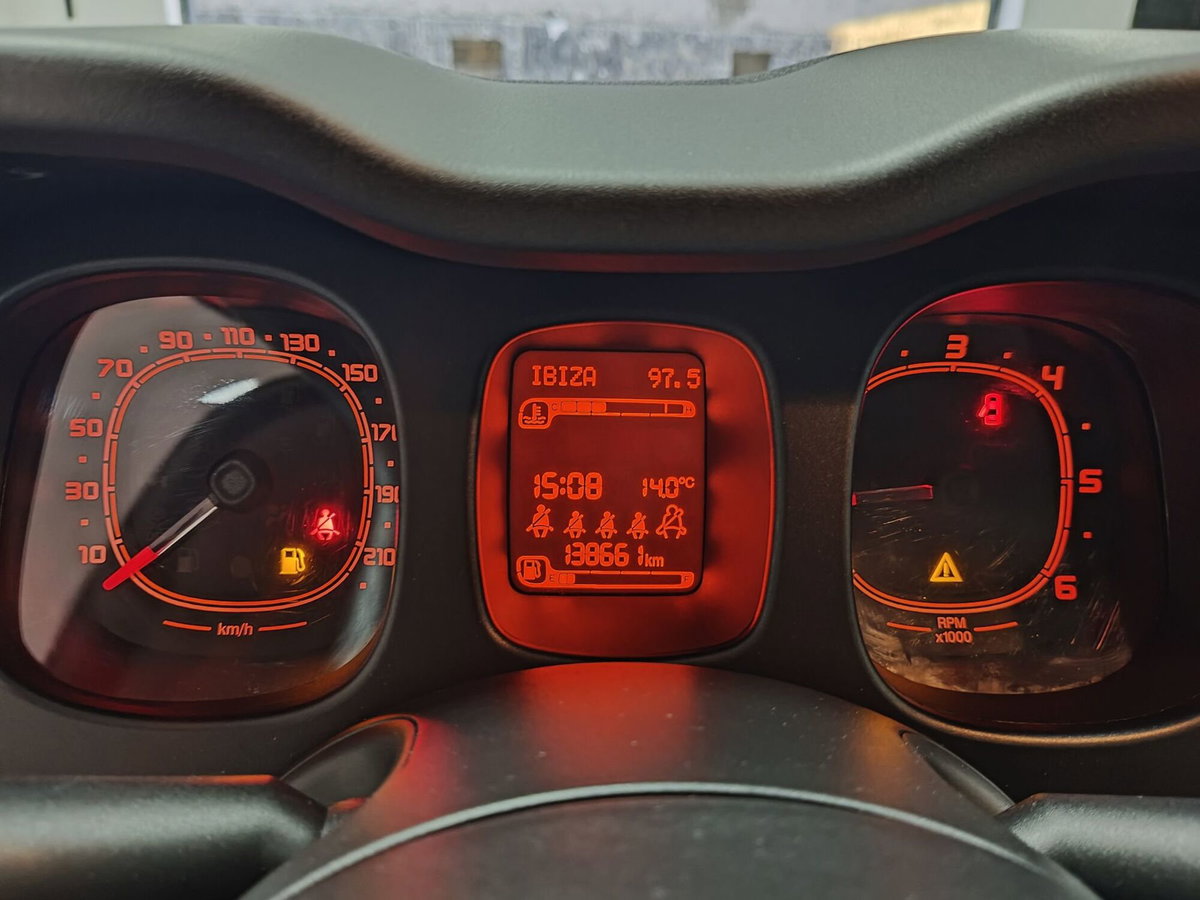 Fiat Panda 1.3 MJT 95 CV S&S Lounge (4)