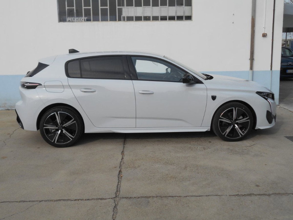 Peugeot 308 BlueHDi 130 S&S EAT8 GT Pack (3)