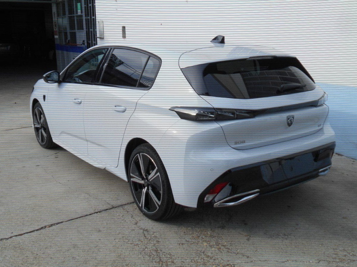 Peugeot 308 BlueHDi 130 S&S EAT8 GT Pack (5)